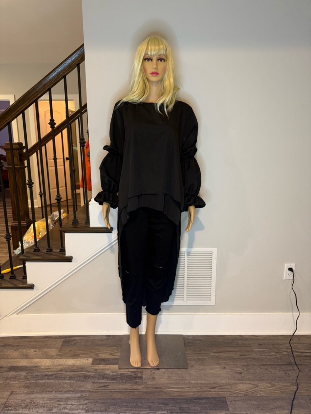 Black womens Hi-low shirt with balloon sleeve details - Picture 1 of 3